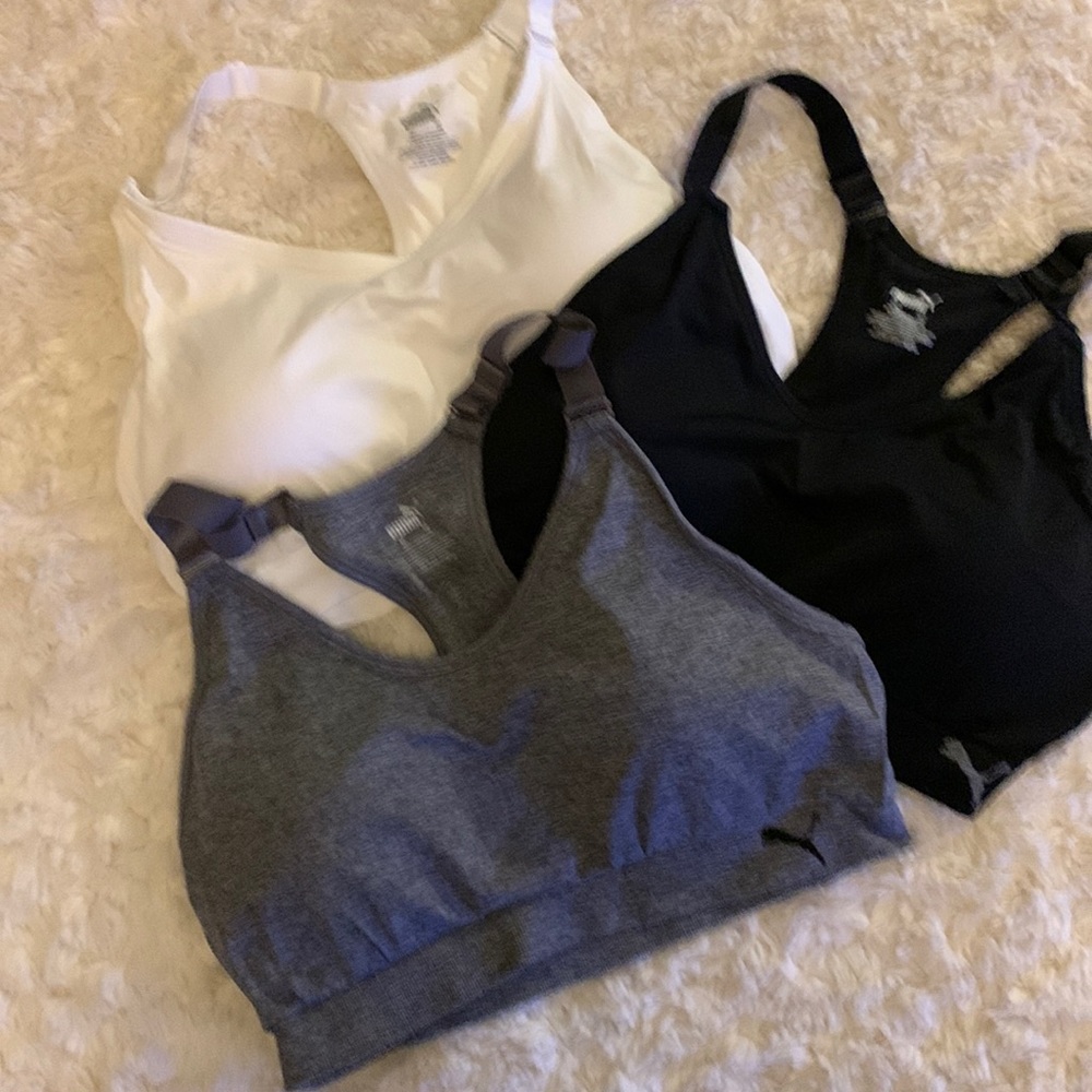Women’s sports bras